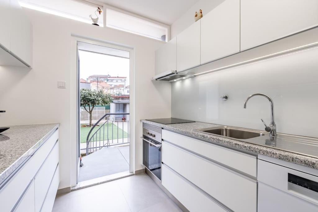 Viva Casa Do Galo Apartment Porto Bagian luar foto